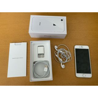 アイフォーン(iPhone)のiphone8 silver 64GB simフリー(スマートフォン本体)