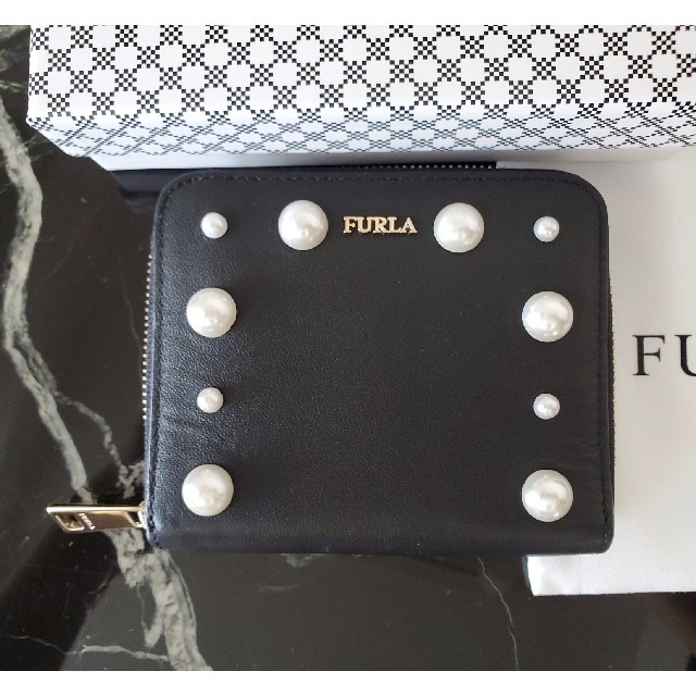 FURLA 折り畳み財布