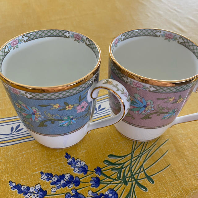 NORITAKE  ノリタケ　ヨシノ　ペアマグカップ　金彩　未使用