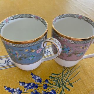 ノリタケ(Noritake)のNORITAKE  ノリタケ　ヨシノ　ペアマグカップ　金彩　未使用　(グラス/カップ)