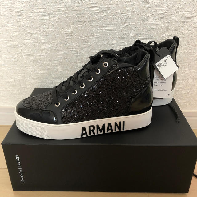 ARMANI EXCHANGE(アルマーニエクスチェンジ)のARMANI EXCHANGEスニーカー箱、タグ付き メンズの靴/シューズ(スニーカー)の商品写真