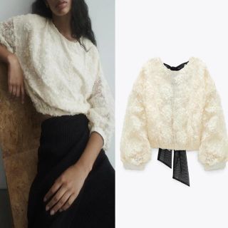 ザラ(ZARA)の■バックリボン オーガンジー ブラウス■ZARA好きな方(シャツ/ブラウス(長袖/七分))