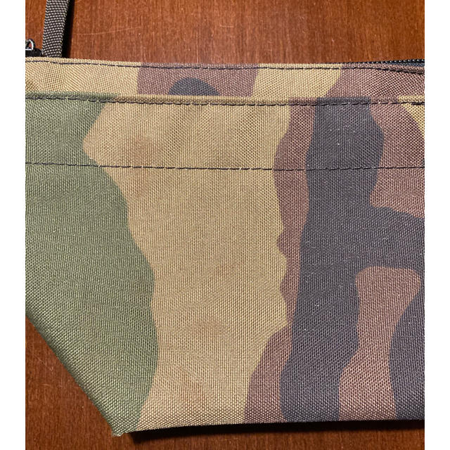 Herve Chapelier(エルベシャプリエ)のエルベシャプリエ　ポシェット　ショルダーバッグ　カモフラ レディースのバッグ(ショルダーバッグ)の商品写真