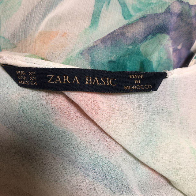 ZARA(ザラ)のZARAベーシックのシフォン袖なしブラウス レディースのトップス(シャツ/ブラウス(半袖/袖なし))の商品写真