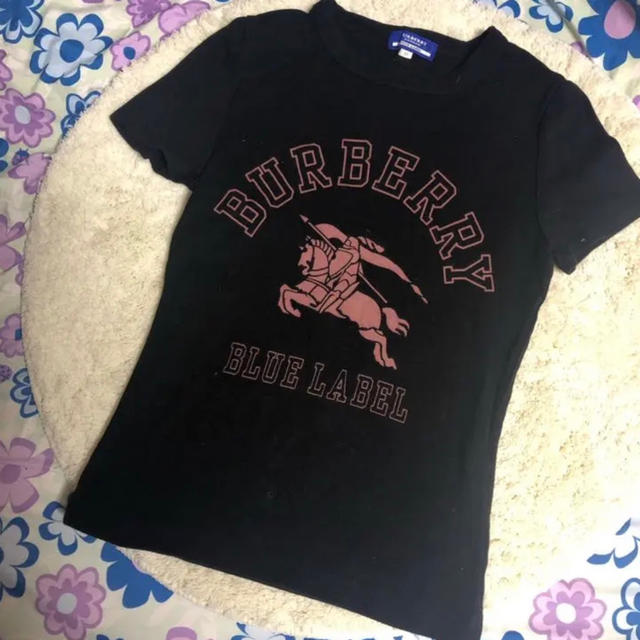 BURBERRY BLUE LABEL(バーバリーブルーレーベル)のバーバリーブルーレーベル デカロゴTシャツ レディースのトップス(Tシャツ(半袖/袖なし))の商品写真