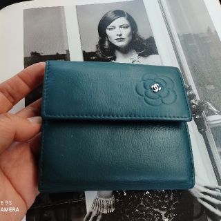 シャネル カメリア 財布(レディース)(グリーン・カーキ/緑色系)の