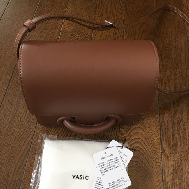 VASIC ショルダーバッグ