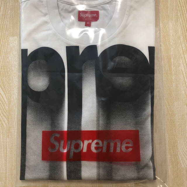 supreme シュプリーム　bleedlogo tee