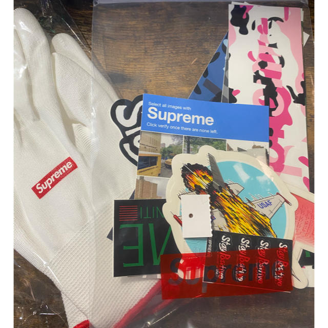 supreme 2020 ステッカーセット、ノベルティー付き