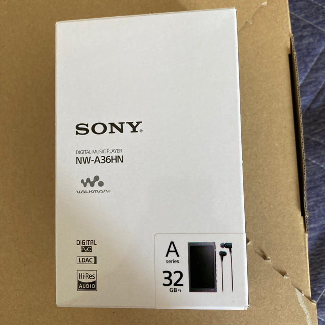 WALKMAN(ウォークマン)のSONY  NW-A36HN  32GB  付属品有り スマホ/家電/カメラのオーディオ機器(ポータブルプレーヤー)の商品写真