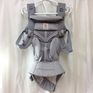 エルゴベビー(Ergobaby)のエルゴ オムニ360クールエアー ウエストベルト付き 02MU0822036(抱っこひも/おんぶひも)