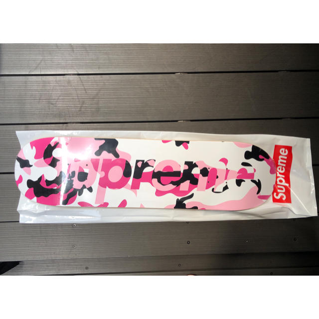 supreme‼️Camo Logo Skateboard