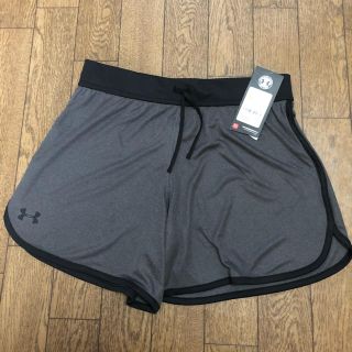 アンダーアーマー(UNDER ARMOUR)のアンダーアーマー　ランニング　ショートパンツ　Mサイズ(ショートパンツ)