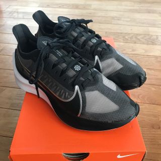 ナイキ(NIKE)のNIKE ズームグラビティ　24.5cm(スニーカー)