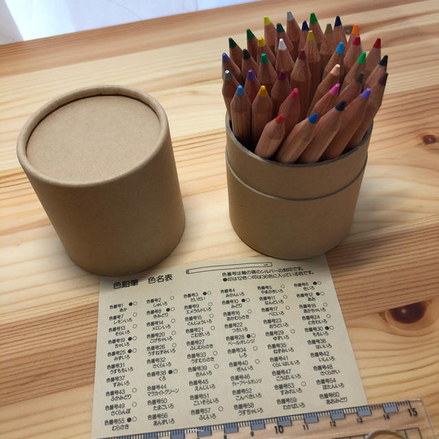 MUJI (無印良品)(ムジルシリョウヒン)の無印良品　色鉛筆　ハーフサイズ ３６色 エンタメ/ホビーのアート用品(色鉛筆)の商品写真