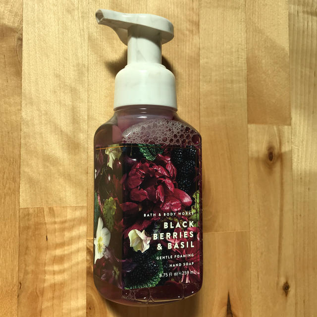 Bath & Body Works(バスアンドボディーワークス)の【新品未使用】ハンドソープ コスメ/美容のコスメ/美容 その他(その他)の商品写真