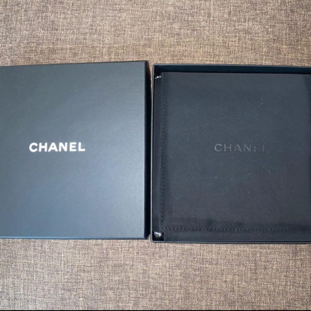 CHANEL(シャネル)のCHANEL ボール 大玉 ネックレス レア 美品 海外限定品 日本未入荷  レディースのアクセサリー(ネックレス)の商品写真