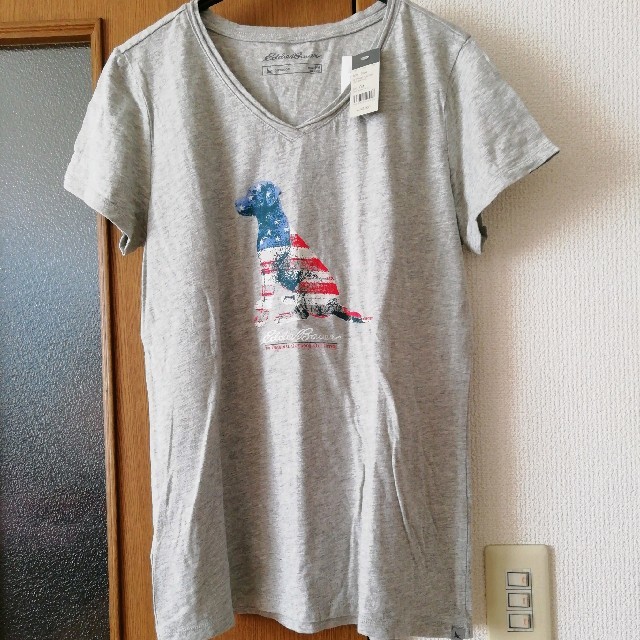 Eddie Bauer(エディーバウアー)のレディースTシャツ　グレー　エディーバウアー　 レディースのトップス(Tシャツ(半袖/袖なし))の商品写真