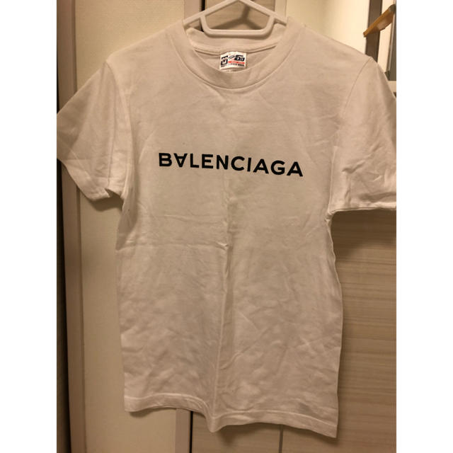 BVLENCIAGA tシャツ