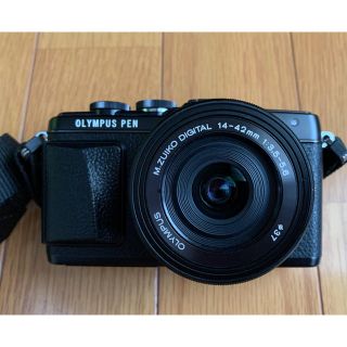 オリンパス(OLYMPUS)のミラーレス　E-PL7 と純正レンズ　M.ZUIKO ED 14-42mm(ミラーレス一眼)