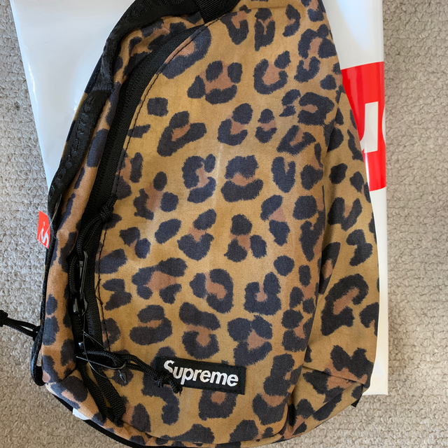 Supreme Sling Bag シュプリーム レオパード 1