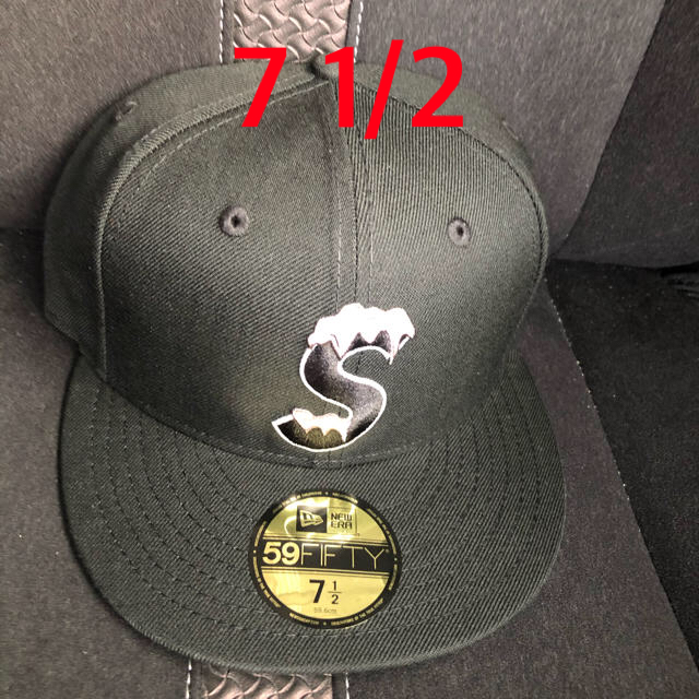 S LOGO NEW ERA 黒　7 1/2