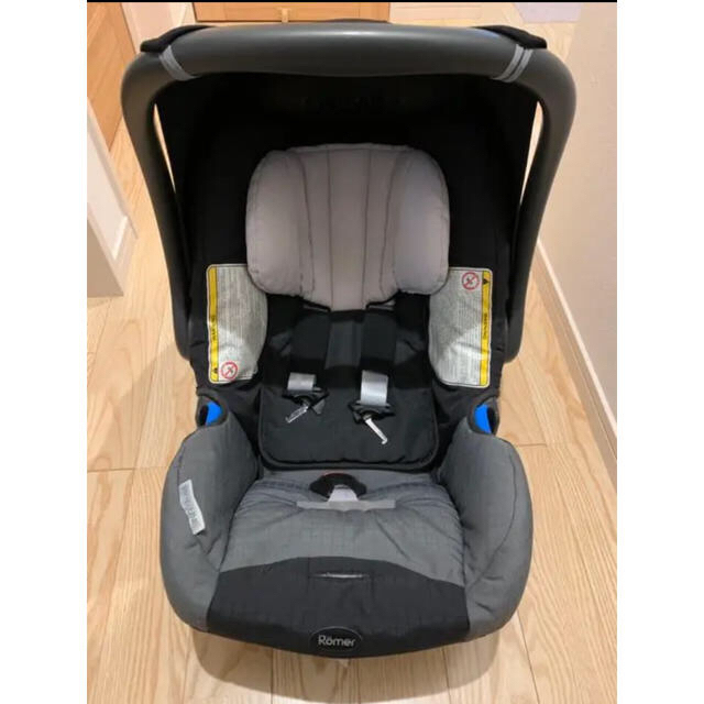 Romer(レーマー)のROMER BABY-SAFE plus  キッズ/ベビー/マタニティの外出/移動用品(自動車用チャイルドシート本体)の商品写真