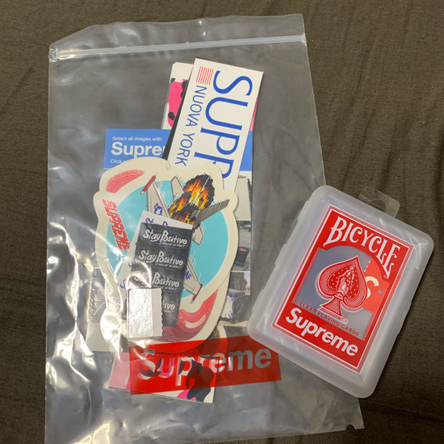 supreme トランプ　ステッカー　セット