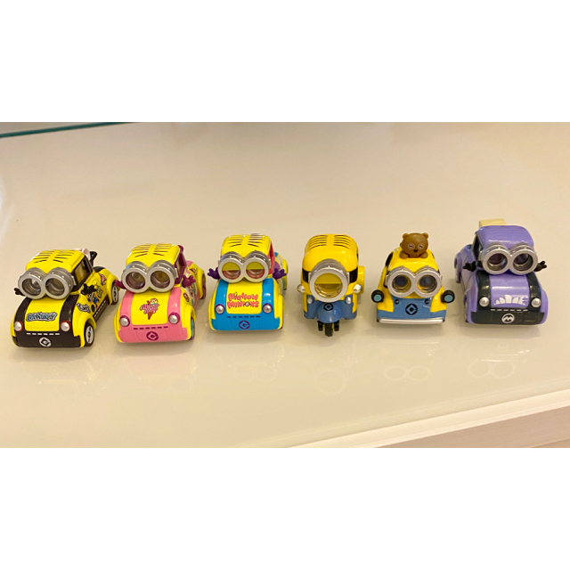 ミニオン(ミニオン)のトミカ ミニオンカー USJ ユニバ  6個セット　TOMICA エンタメ/ホビーのおもちゃ/ぬいぐるみ(ミニカー)の商品写真