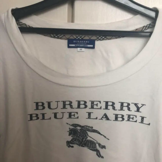 BURBERRY(バーバリー)のBURBERRY ロゴ入り ホワイトtシャツ パフスリーブ レディースのトップス(Tシャツ(半袖/袖なし))の商品写真