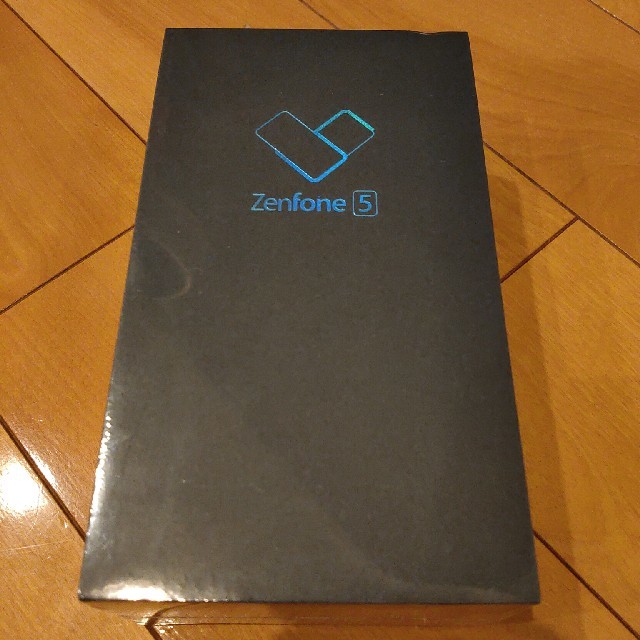 ASUS(エイスース)の新品未開封 Asus ZenFone 5 (ZE620KL) Global版 スマホ/家電/カメラのスマートフォン/携帯電話(スマートフォン本体)の商品写真