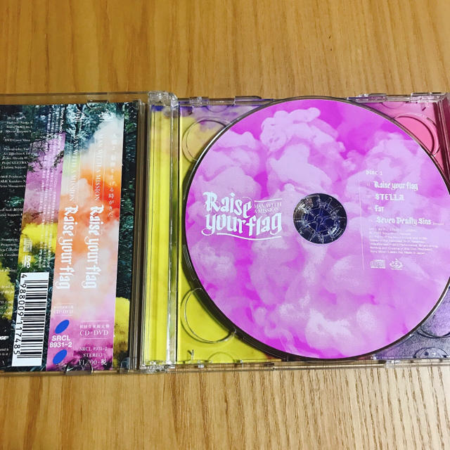 MAN WITH A MISSION(マンウィズアミッション)のRaise your flag（初回生産限定盤）&マステ エンタメ/ホビーのCD(ポップス/ロック(邦楽))の商品写真