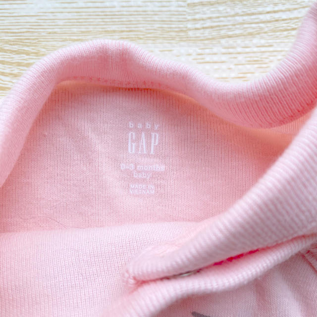babyGAP(ベビーギャップ)のロンパース　長袖　50cm キッズ/ベビー/マタニティのベビー服(~85cm)(ロンパース)の商品写真
