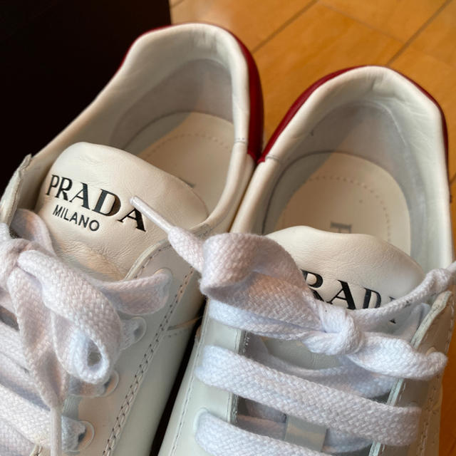 PRADA(プラダ)の新品同様 PRADA プラダ メンズ ユニセックス  スニーカー 5.5 メンズの靴/シューズ(スニーカー)の商品写真