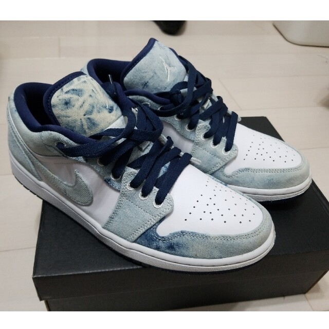 NIKE(ナイキ)のNIKE AIR JORDAN 1 LOW SE WASHED DENIM メンズの靴/シューズ(スニーカー)の商品写真