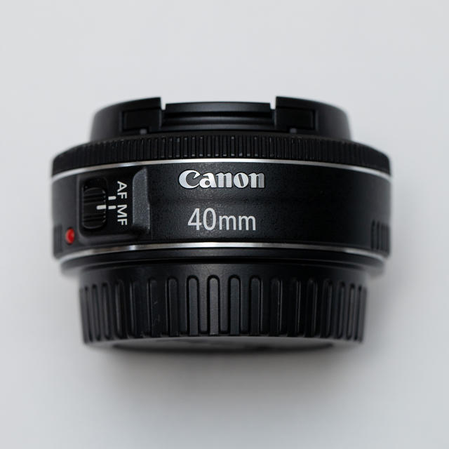 美品　Canon EF40mm F2.8 STM単焦点レンズ　フィルター付き