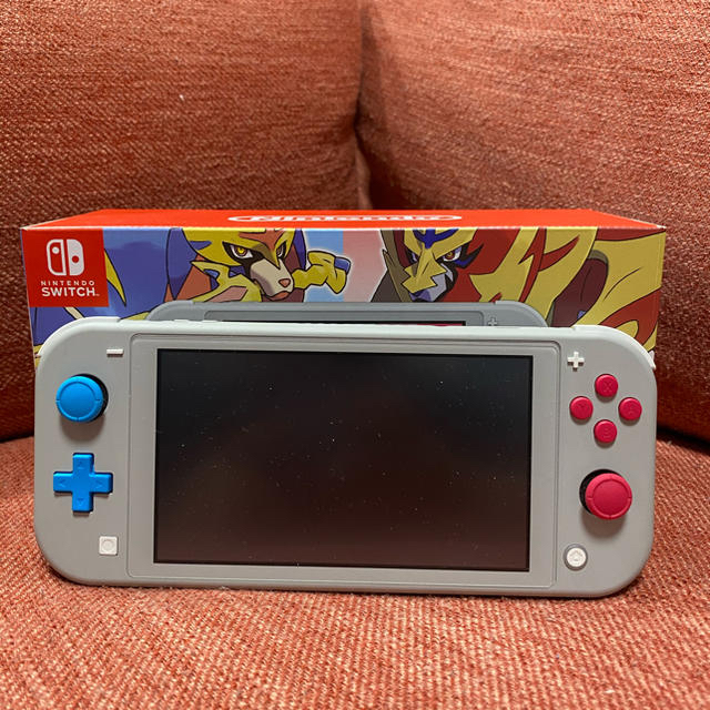 Nintendo Switch Lite ザシアン・ザマゼンタ