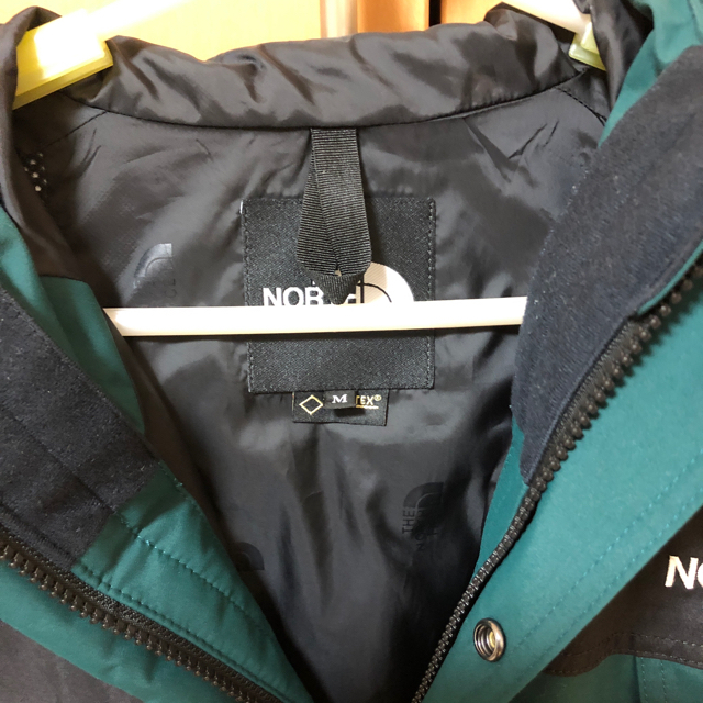 THE NORTH FACE(ザノースフェイス)のnorth face マウンテンライトジャケット ボタニカルガーデングリーン　M メンズのジャケット/アウター(マウンテンパーカー)の商品写真