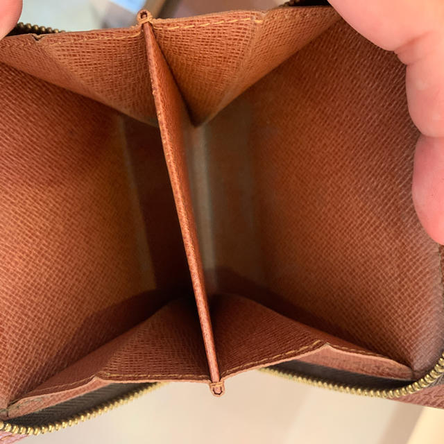 ルイヴィトン】モノグラム二つ折り財布【中古美品】 レディース