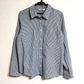 襟ビジュー付きシャツ（ストライプ）(シャツ/ブラウス(長袖/七分))