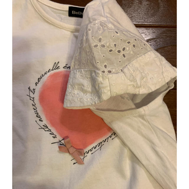 BeBe(ベベ)のレース袖Tシャツ キッズ/ベビー/マタニティのキッズ服女の子用(90cm~)(Tシャツ/カットソー)の商品写真