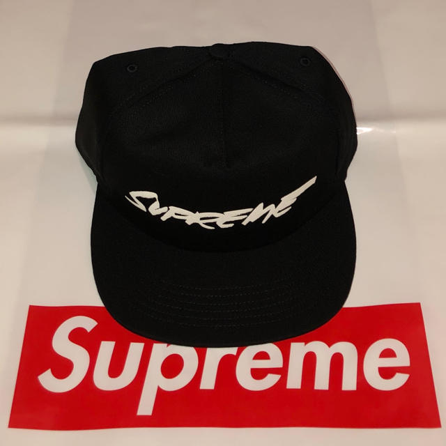 Supreme(シュプリーム)のSupreme Futura Logo 5 Panel 黒　国内正規品　新品 メンズの帽子(キャップ)の商品写真