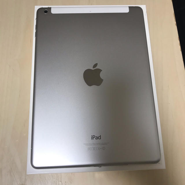 極美品初代iPad Air16GB Wi-Fi＋セルラーモデル ドコモ 1