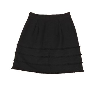 ジルスチュアート(JILLSTUART)の黒裾フリンジ付きスカート(ひざ丈スカート)