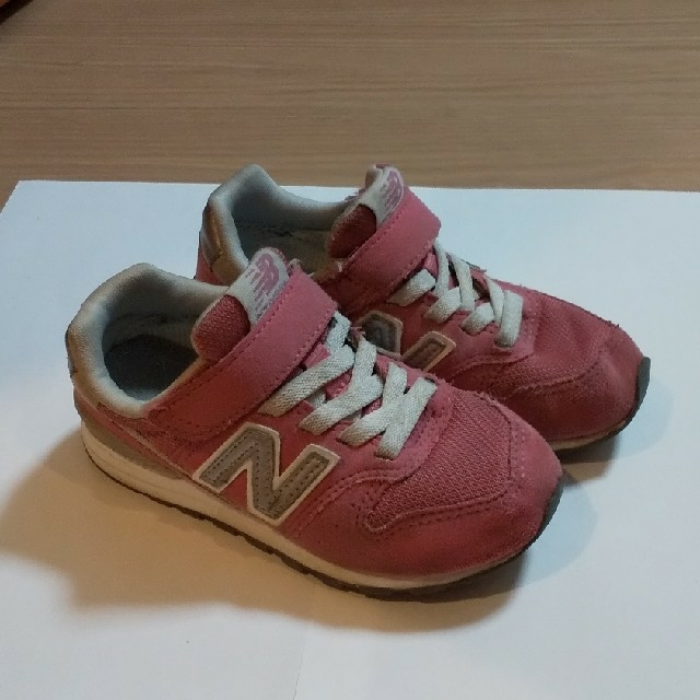 New Balance(ニューバランス)のニューバランス 966 キッズ キッズ/ベビー/マタニティのキッズ靴/シューズ(15cm~)(スニーカー)の商品写真