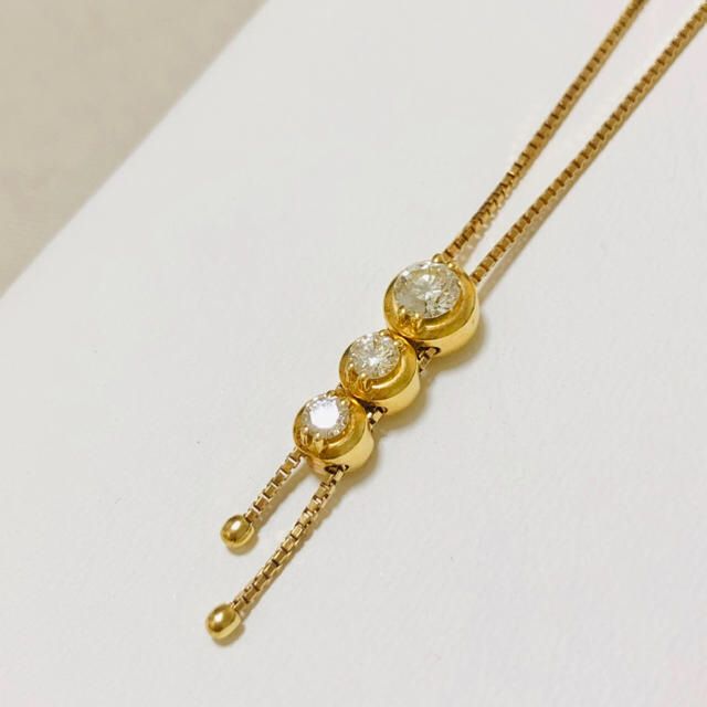 内祝い】 TASAKI 0.56ct トリロジー ダイヤモンドネックレス K18