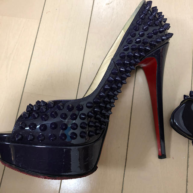 Christian Louboutin(クリスチャンルブタン)のクリスチャンルブタン　パンプス レディースの靴/シューズ(ハイヒール/パンプス)の商品写真