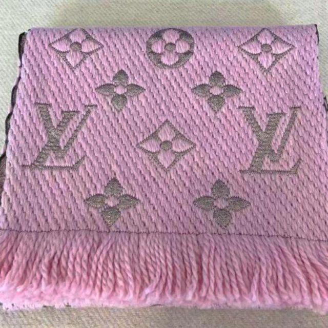 LOUIS VUITTON(ルイヴィトン)のルイ・ヴィトン マフラー レディースのファッション小物(マフラー/ショール)の商品写真