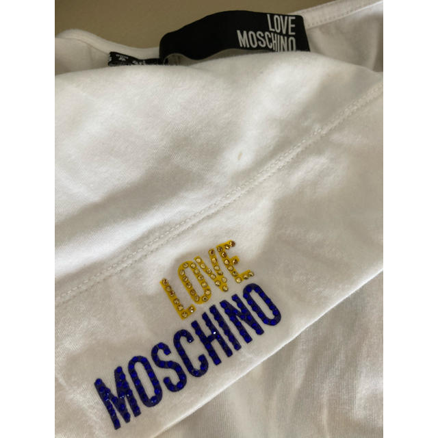 MOSCHINO(モスキーノ)のモスキーノ　ラブモスキーノ　ビジューフリル　ラインストーンTシャツ　ガール レディースのトップス(Tシャツ(半袖/袖なし))の商品写真