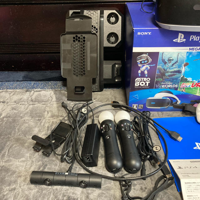 PlayStation VR(プレイステーションヴィーアール)のkakeru様専用 エンタメ/ホビーのゲームソフト/ゲーム機本体(家庭用ゲーム機本体)の商品写真